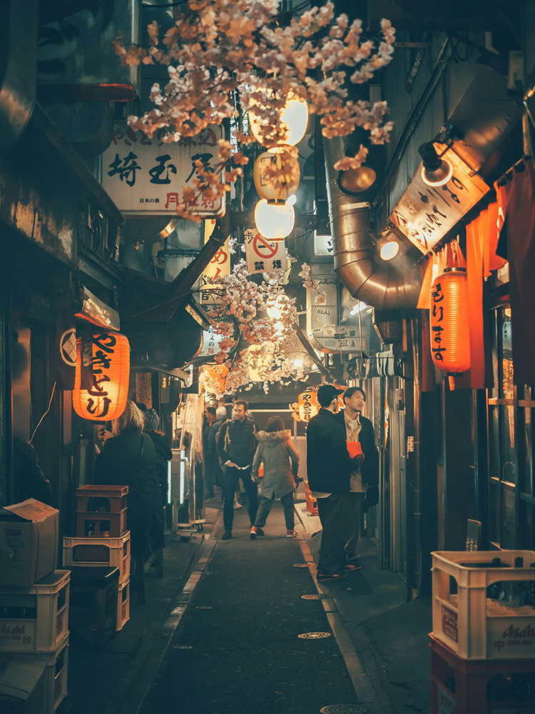 tokyo market at night