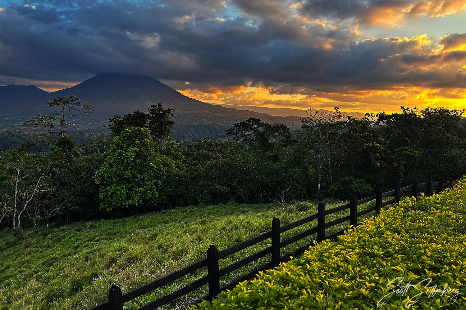 Costa Rica Arenal Volcano