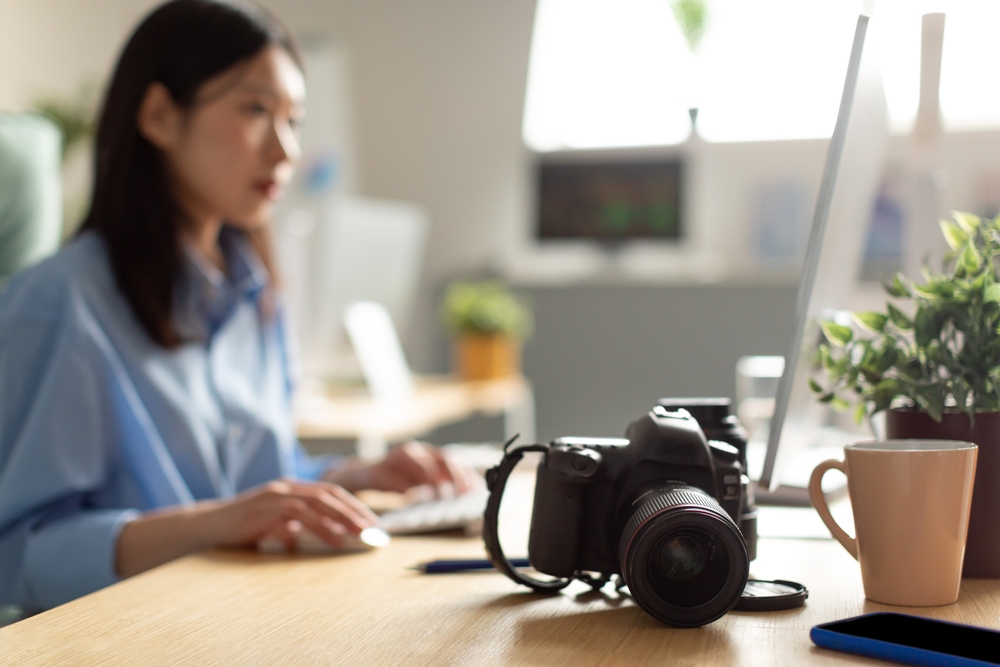 woman selling camera online
