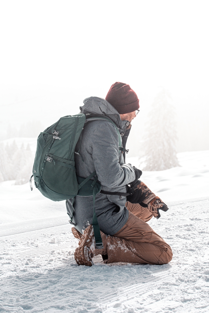 wildlife photographer in winter