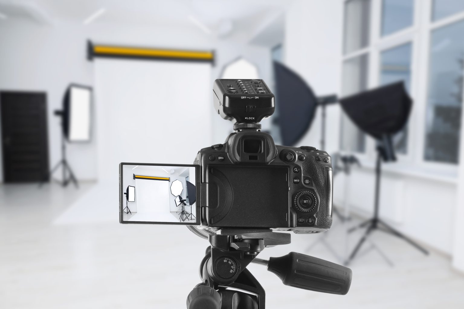 Home Photography Studio Setup on a Budget (2026 Guide)