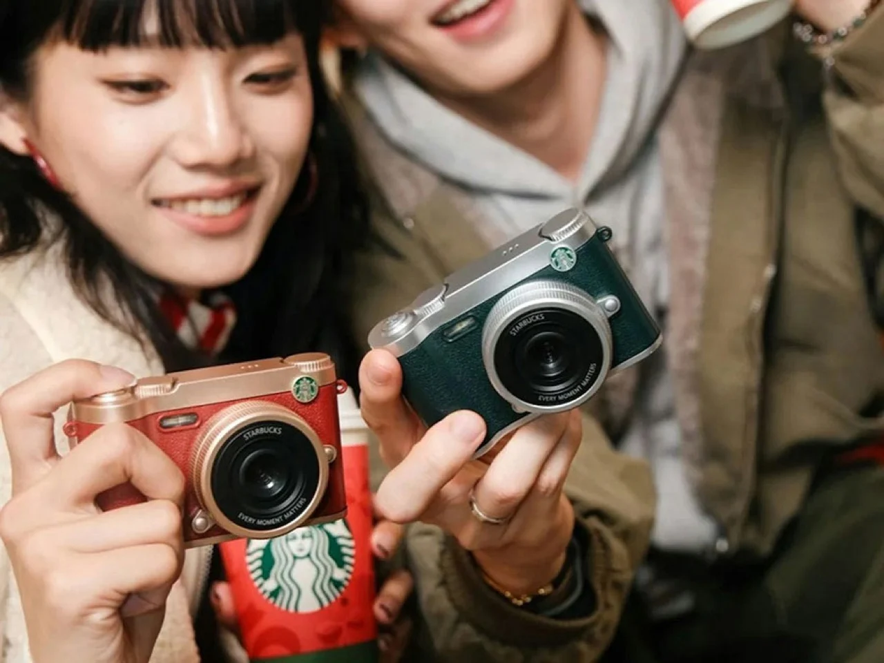 Starbucks Retro Digital Camera: China's $28 Holiday Surprise